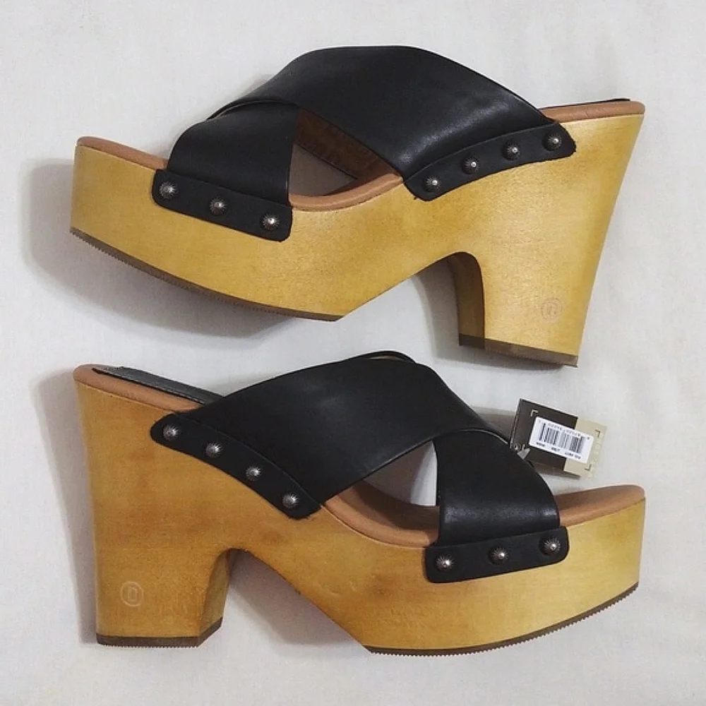 NWT Dingo Driftwood Studded Black Leather Platform Clog Sandals 10M Boho Western